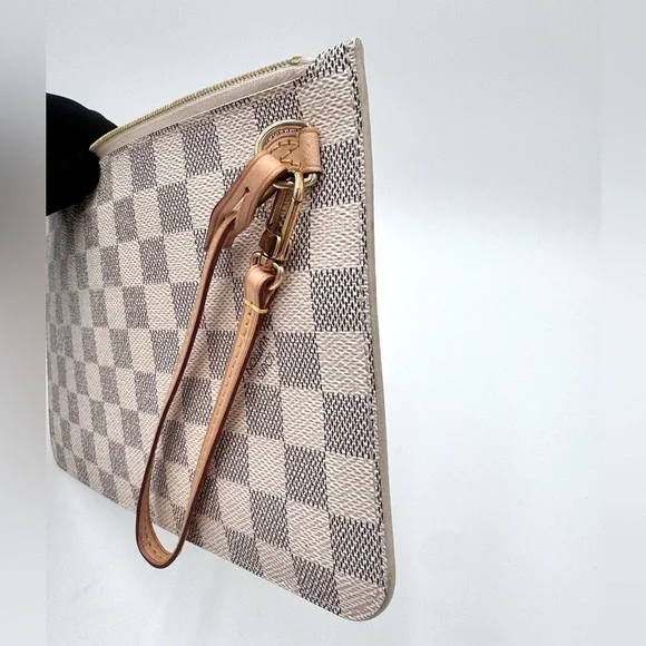 Louis Vuitton Damier Azur Neverfull Pouch - Picture 5 of 8